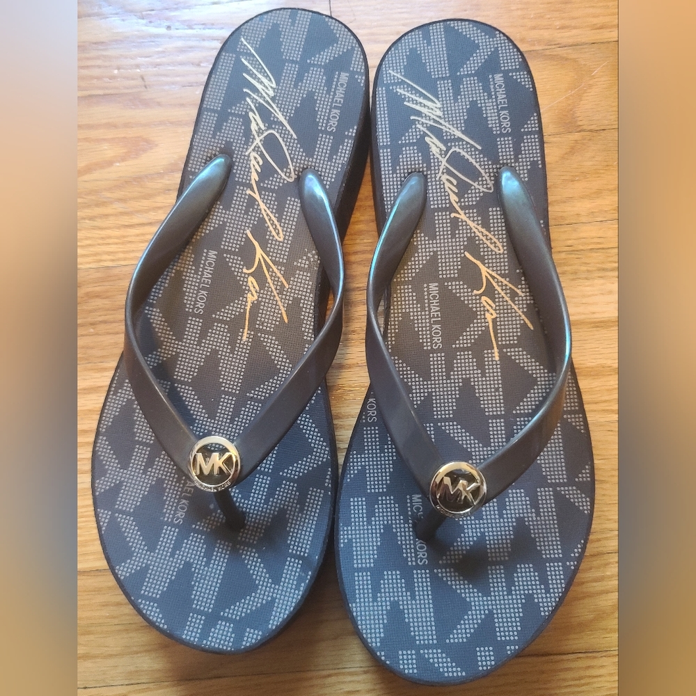 2 for $50 - Michael Kors - Women’s size 9 Brown Logo Wedge Flip Flops - Picture 10 of 11